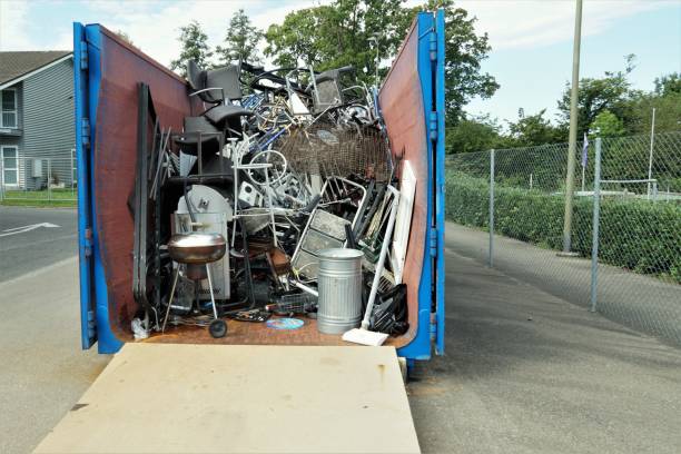 Best Dumpster Rental Services  in Davenport, IA